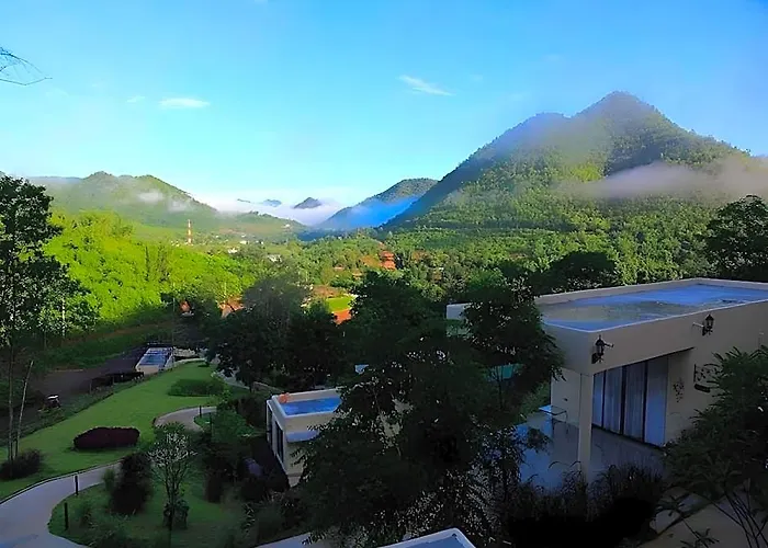 Resort Hi-scene Suan Phueng