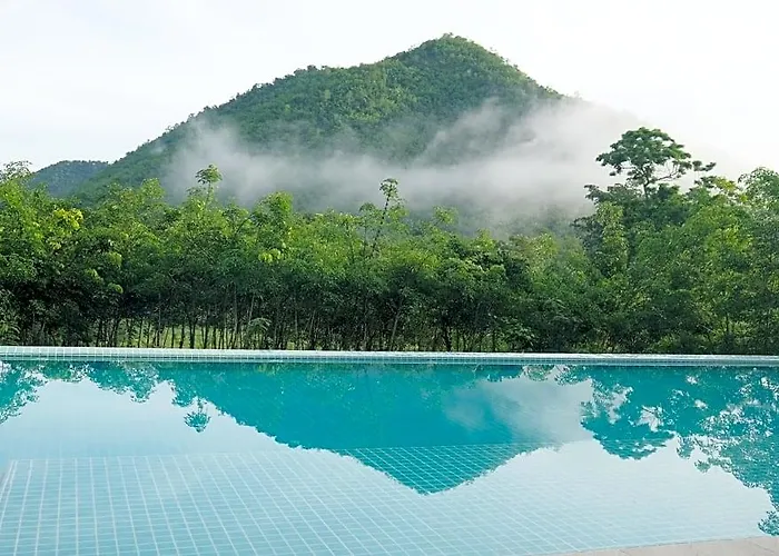 Resort Hi-scene